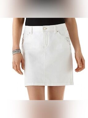 NWT White House Black Market Denim White Skirt Sz 2 Embroidered Rhinestones $88
